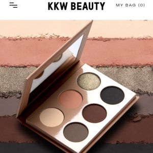 KKW beauty eyeshadow palette smokey volume 1